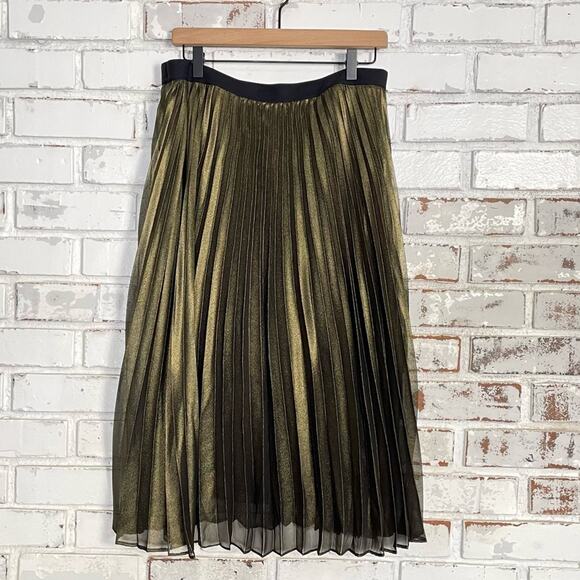White House Black Market Metallic Gold Pleated Slightly Sheer Midi Skirt NWT - Picture 6 of 10